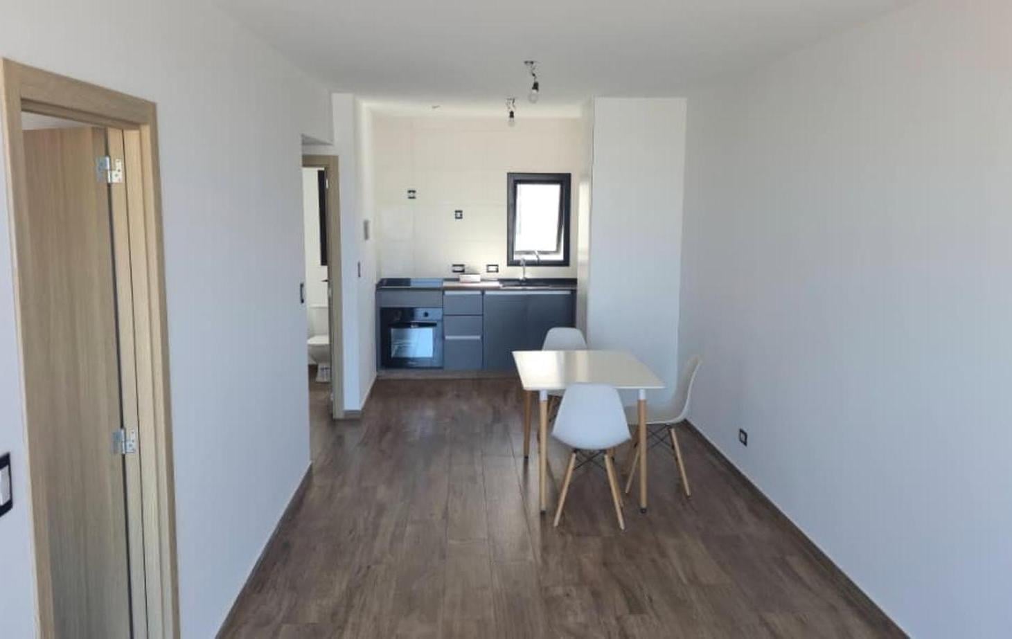 Foto de DEPARTAMENTO 2 AMB.CON TOILLETE Y BA;O EN SUITE, imagen 1