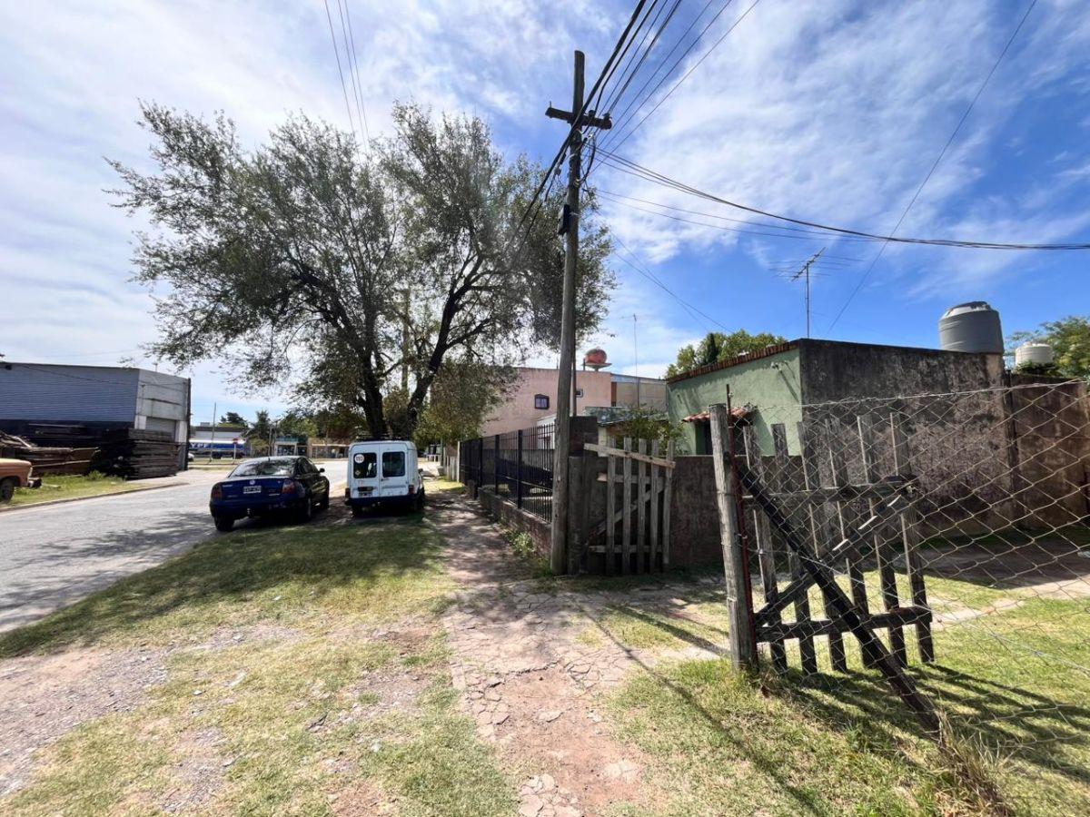 CASA EN VENTA IDEAL USO COMERCIAL A METROS DE RUTA 215