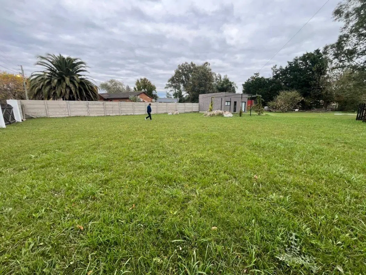 Lote en venta Barrio La Dolly Brandsen. 3