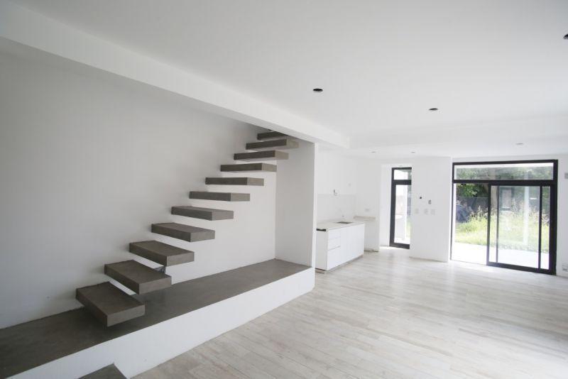 Duplex de 2 Dorm. en Venta. Villa Elisa. Apto Banco. 5