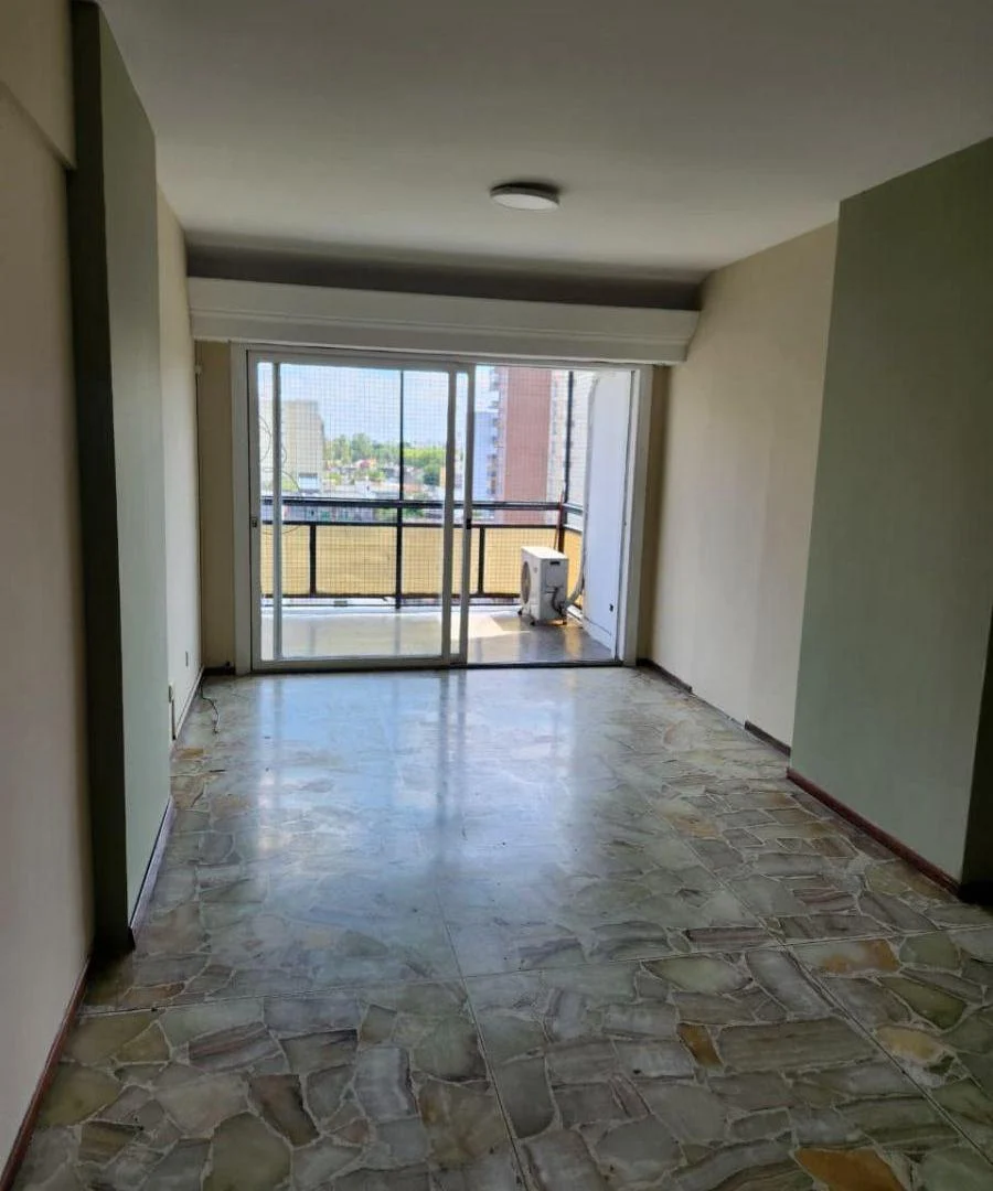 Foto de Departamento de 5 ambientes en alquiler - Centro de Ramos Mejía, imagen 1