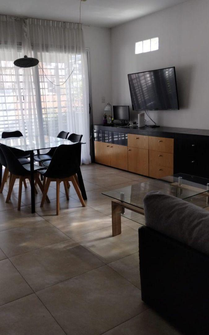 Impecable Departamento amoblado equipado de un dormitorio con balcon, patio en alquiler en Belgrano
