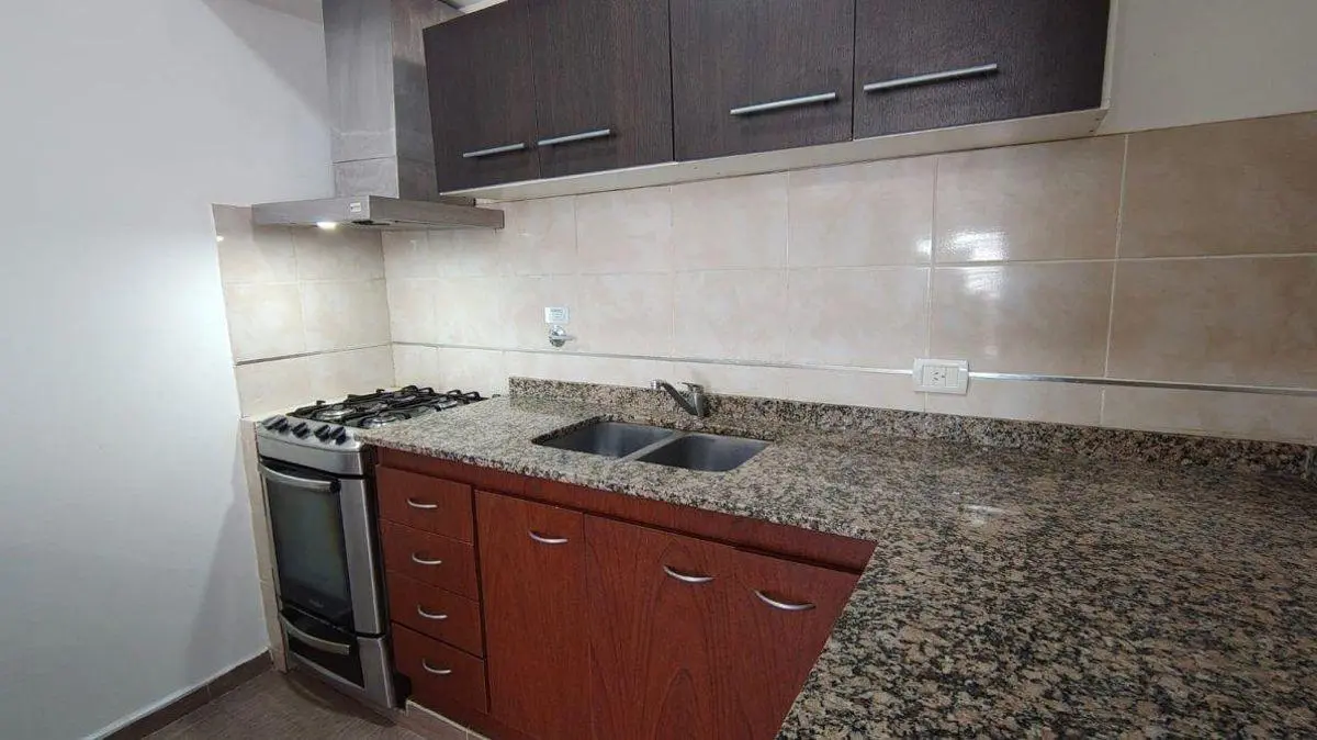 ALQUILER DEPARTAMENTO MONOAMBIENTE CON COCHERA EN LUIS GUILLON 2