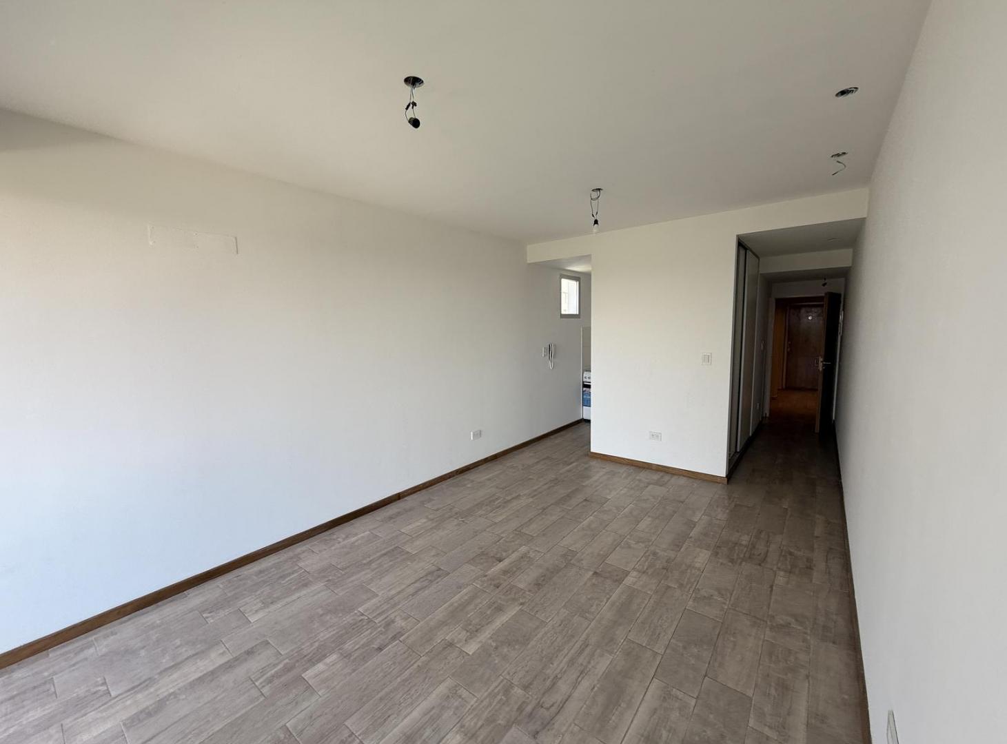 Departamento monoambiente en venta zona estudiantes con balcon en La Plata