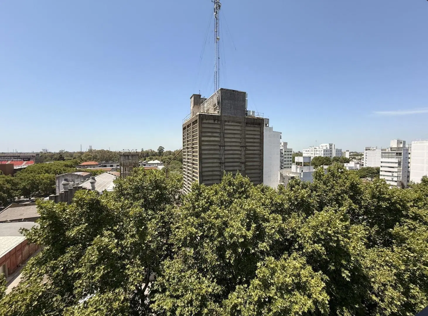 Departamento monoambiente en venta zona estudiantes con balcon en La Plata 8