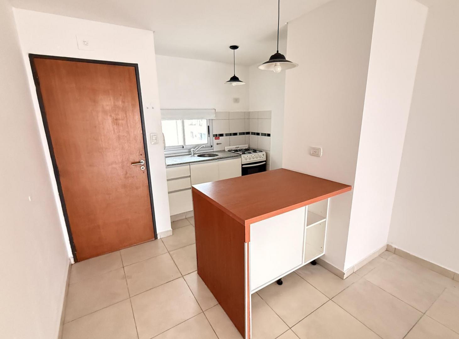 Foto de Departamento monoambiente en alquiler sobre avenida 13 parque saavedra, imagen 3