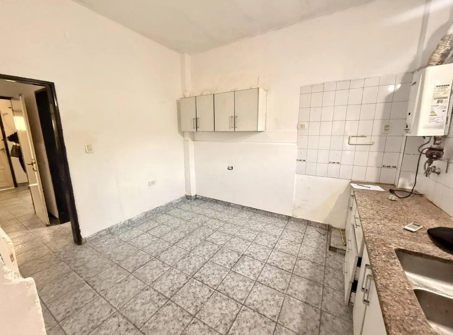 Casa en alquiler de dos o tres dormitorios con parque 3