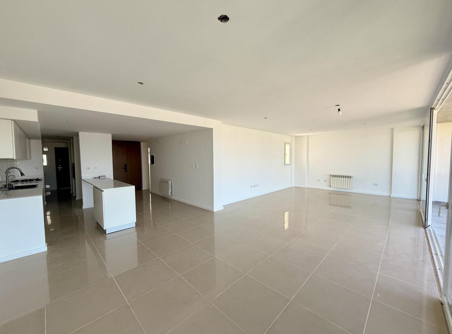 Foto de departamento semi piso de categoria en La Plata dos dormitorios con, imagen 5