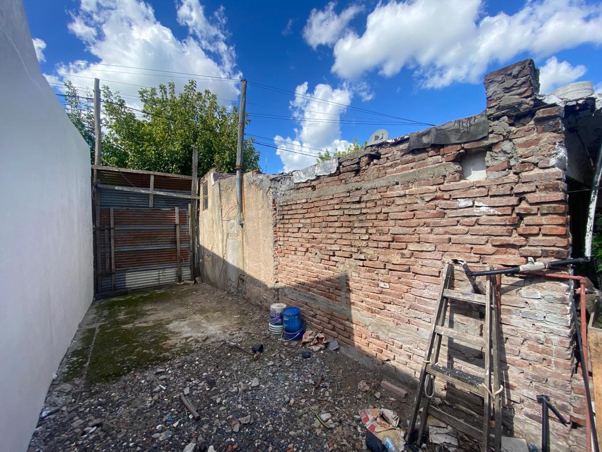 Foto de LOTE EN VENTA EN LOS HORNOS CON CASA A DEMOLER/REFACCIONAR, imagen 3