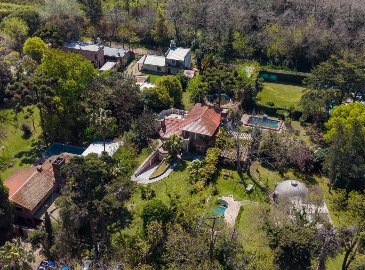 Foto de Casa en venta con parque y pileta en City Bell cuatro dormitorios dos, imagen 1