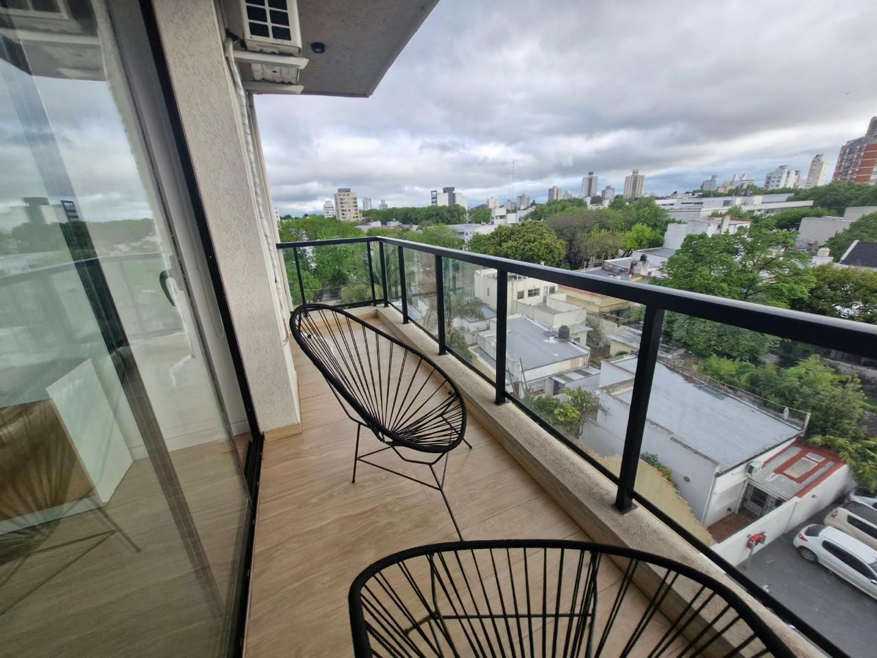Foto de Departamento de un dormitorio con balcon corrido en zona facultades, imagen 5