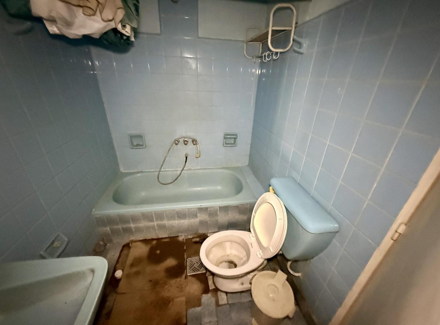 Foto de Casa en venta cercana al casco urbano en La Plata con parque, dos, imagen 4