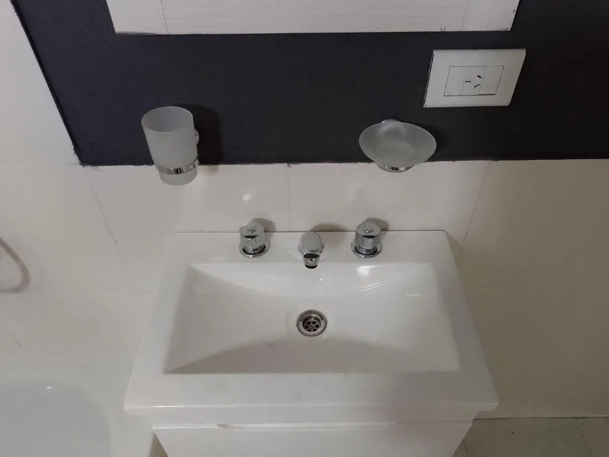 Dos Ambientes por Escalera con Espacio Guardacoche 5