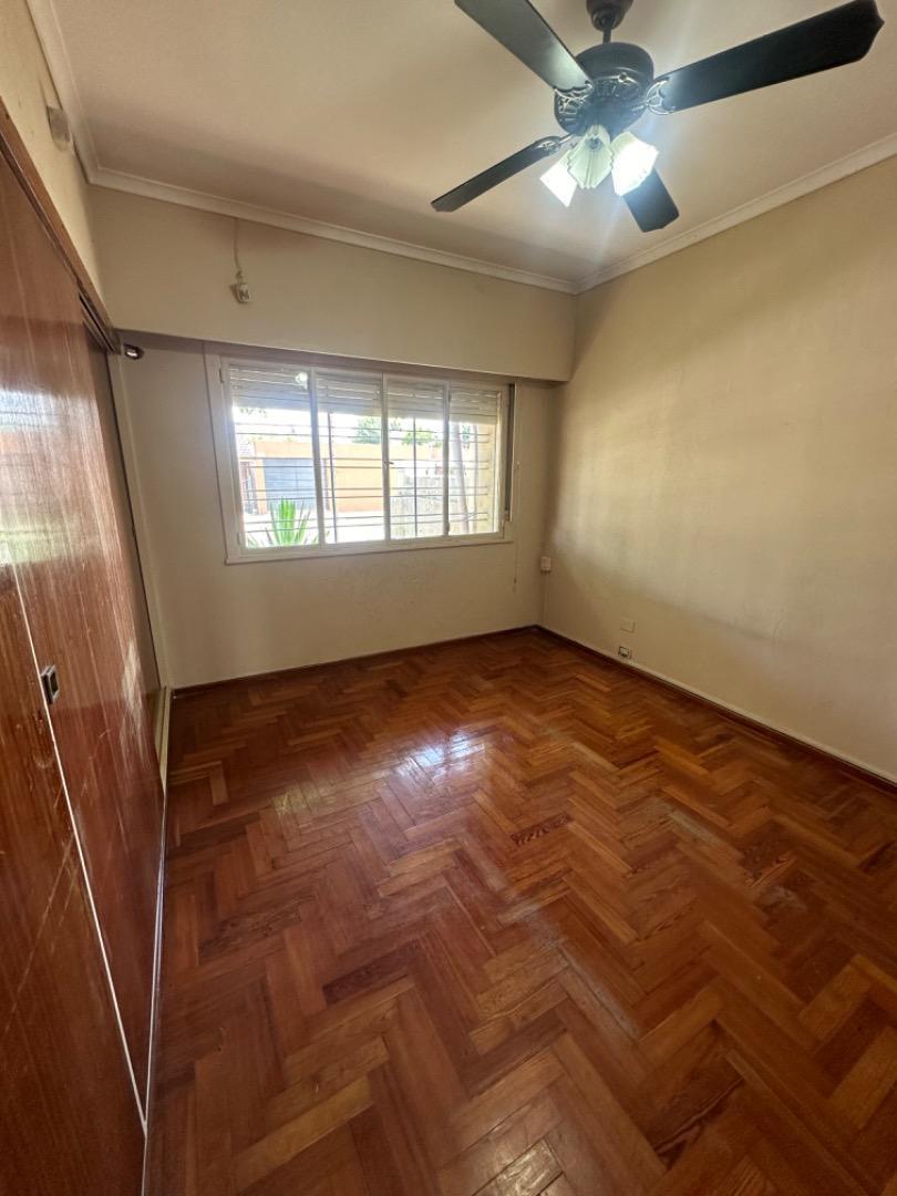 Foto de VENTA CASA 4 DORMITORIOS PADUA MERLO, imagen 3