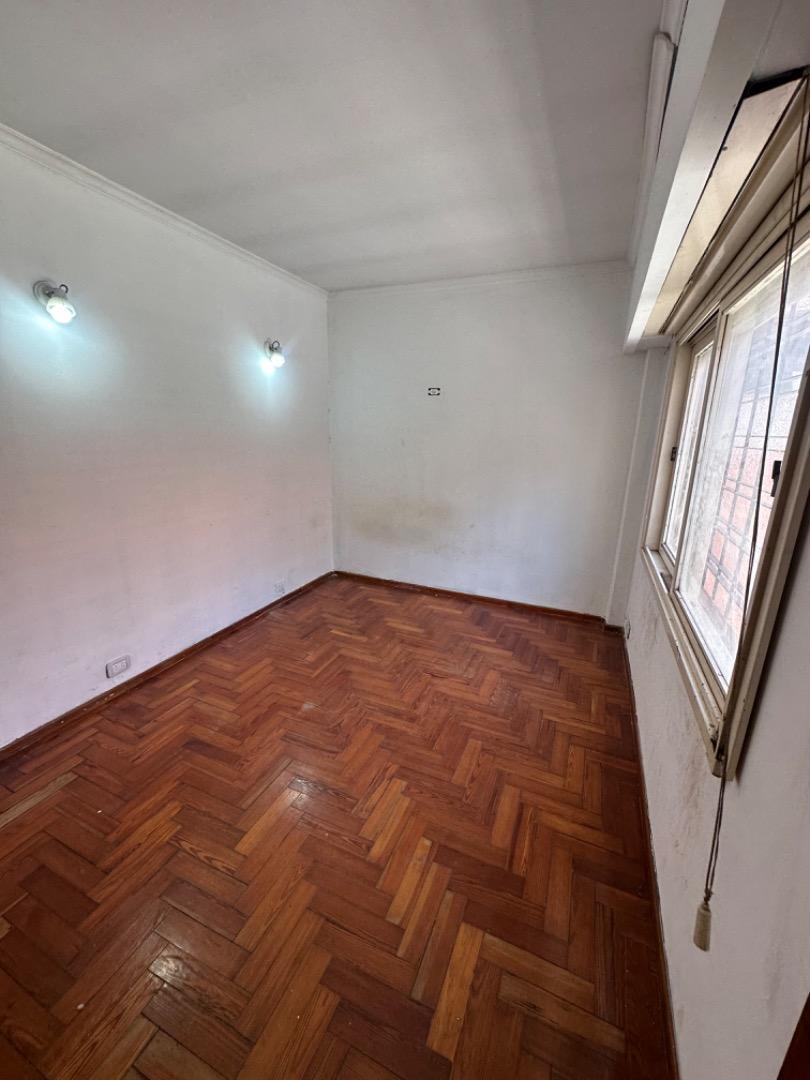 Foto de VENTA CASA 4 DORMITORIOS PADUA MERLO, imagen 2