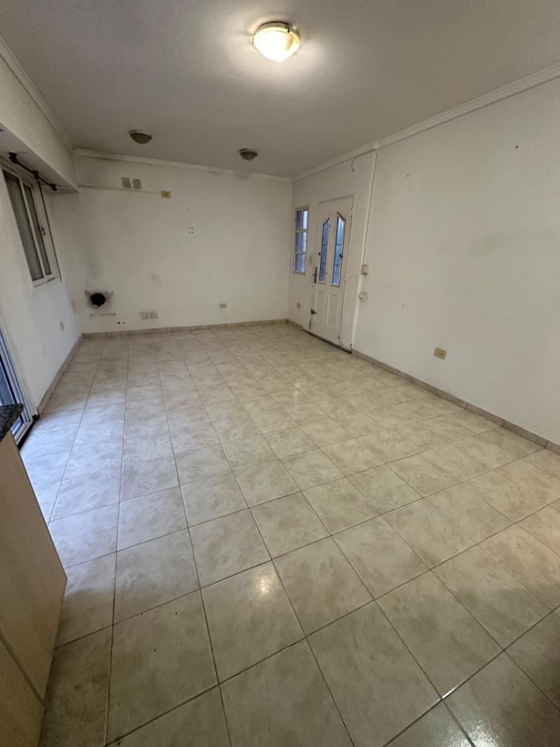 Venta Departamento 3 Ambiente con Fondo Merlo Norte 2
