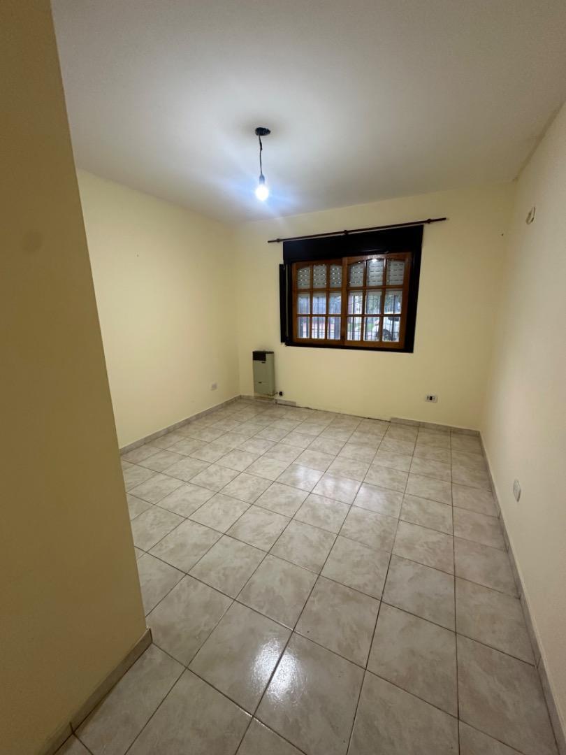 Venta Departamento 3 Ambiente con Fondo Merlo Norte 5