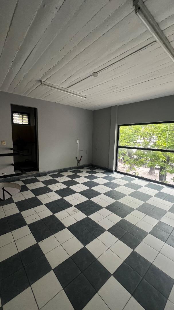 LOCAL EN VENTA - MERLO CENTRO