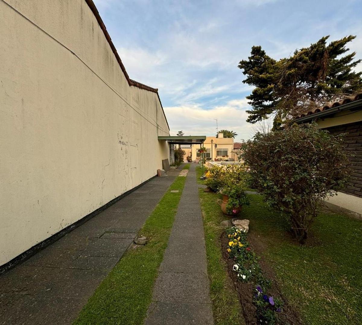 Casa en Venta - Merlo 2