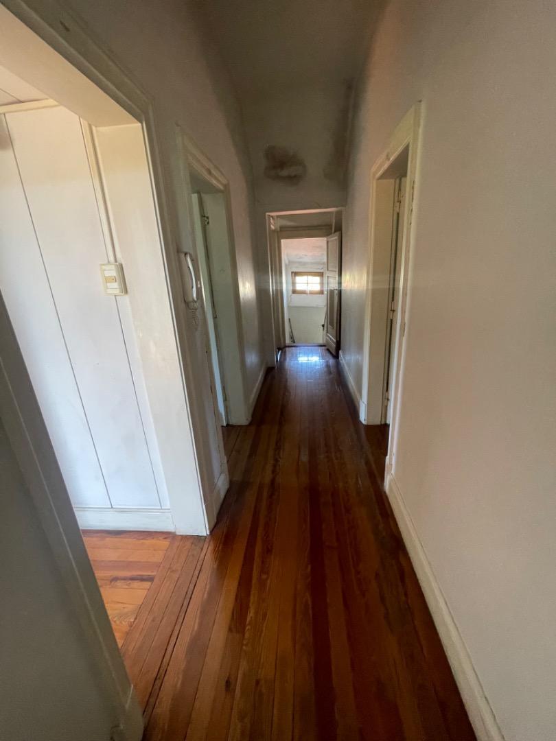Única Casa de Estilo en Ituzaingo Sur 4