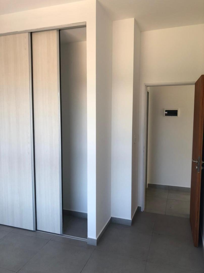 Departamento - Venta Merlo Planta Baja con Patio y Cochera 2