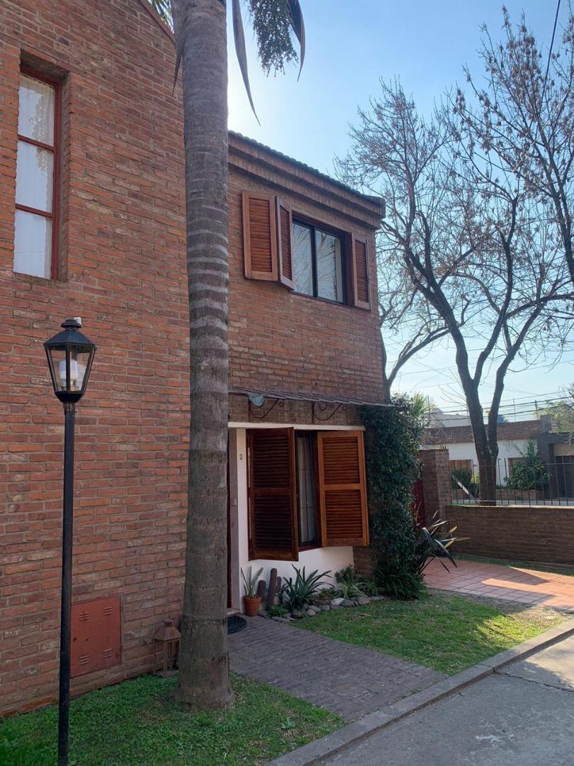 VENTA DUPLEX 3 AMBIENTES COMPLEJO CERRADO MERLO