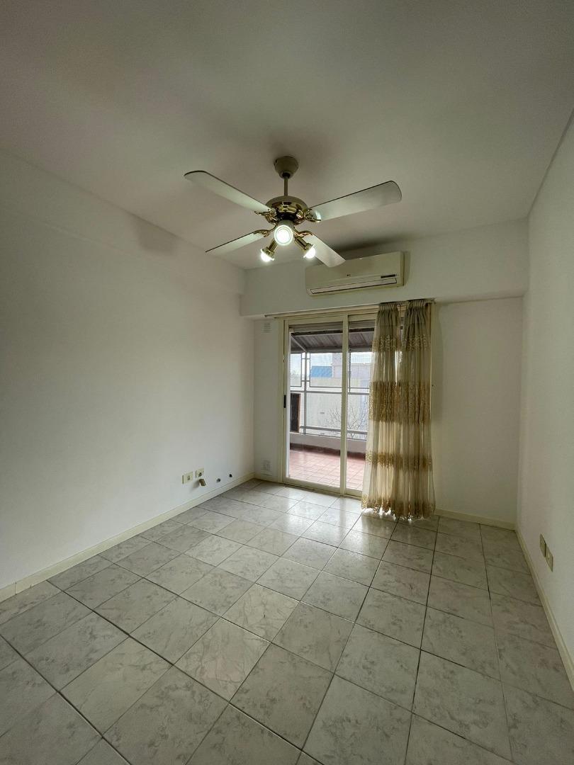Venta Departamento 3 Ambientes - Merlo Centro 4