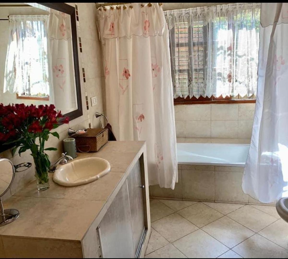 Foto de CHALET EN VENTA - MERLO, imagen 2