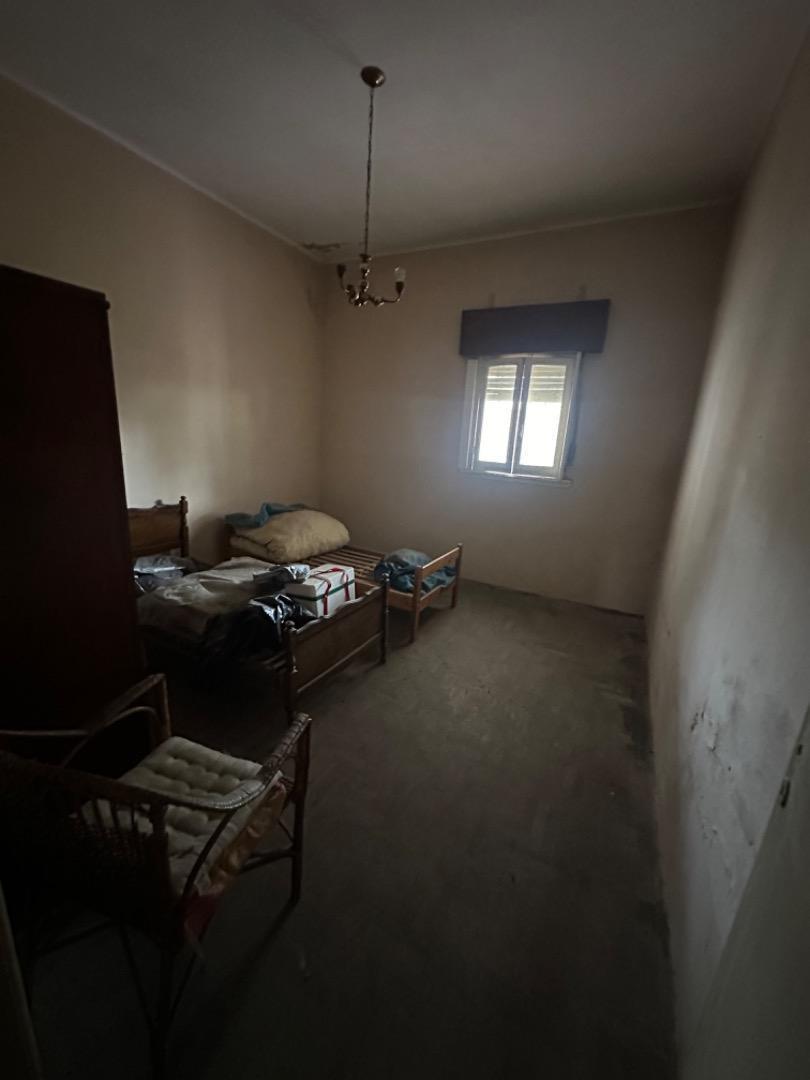 Foto de VENTA CASA A REFACCIONAR 2 DORMITORIOS PADUA MERLO, imagen 4