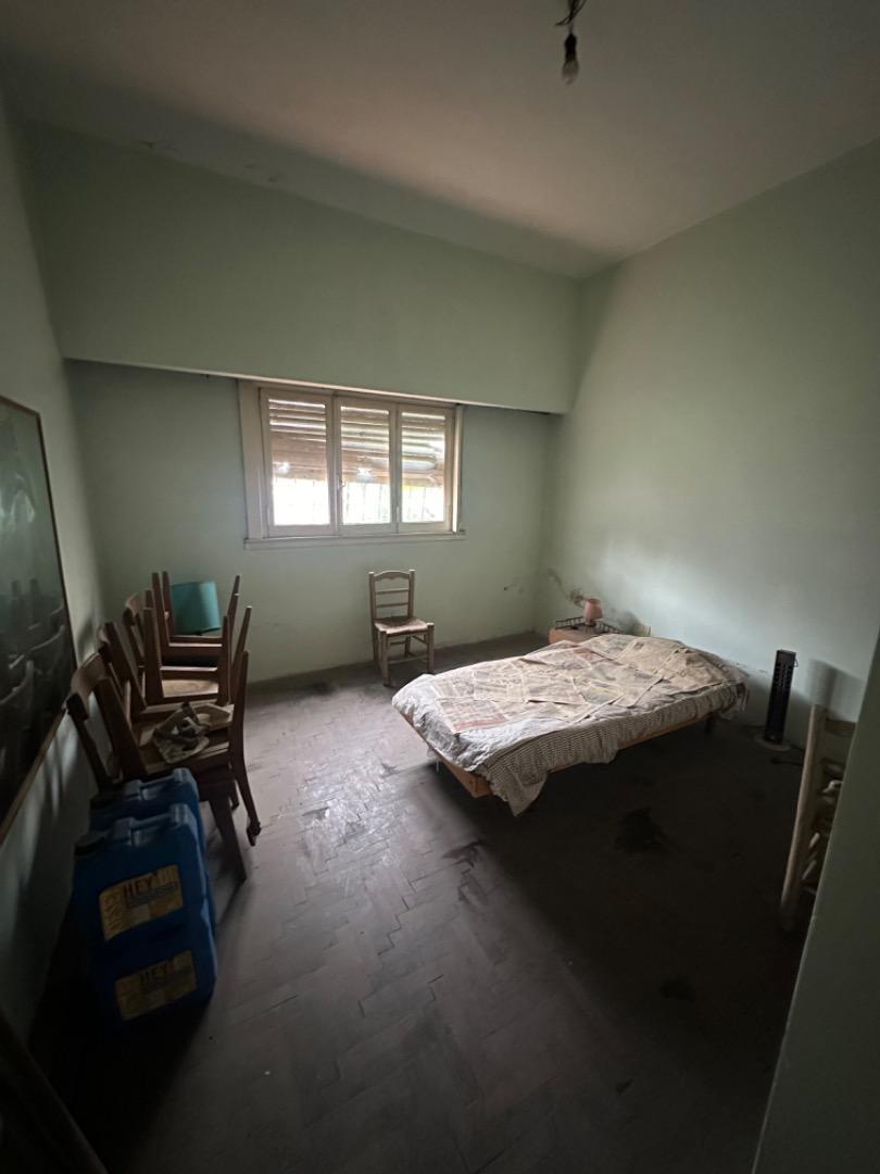 Foto de VENTA CASA A REFACCIONAR 2 DORMITORIOS PADUA MERLO, imagen 5