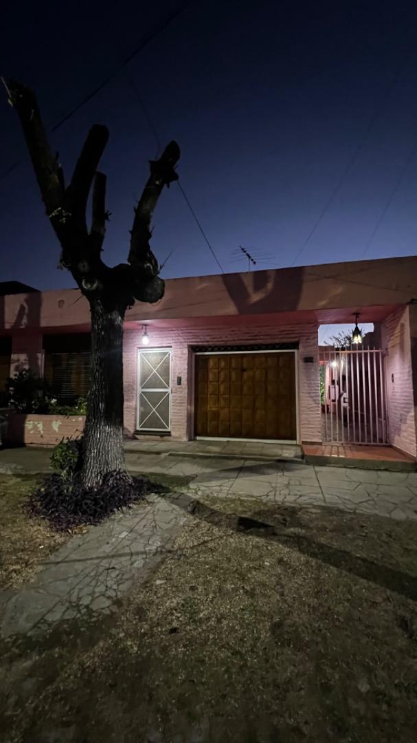 CASA EN VENTA - MERLO