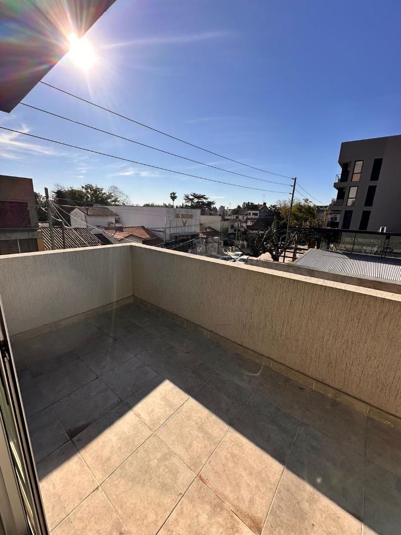 Foto de VENTA DEPARTAMENTO 2 AMBIENTES CON COCHERA MORENO CENTRO, imagen 4