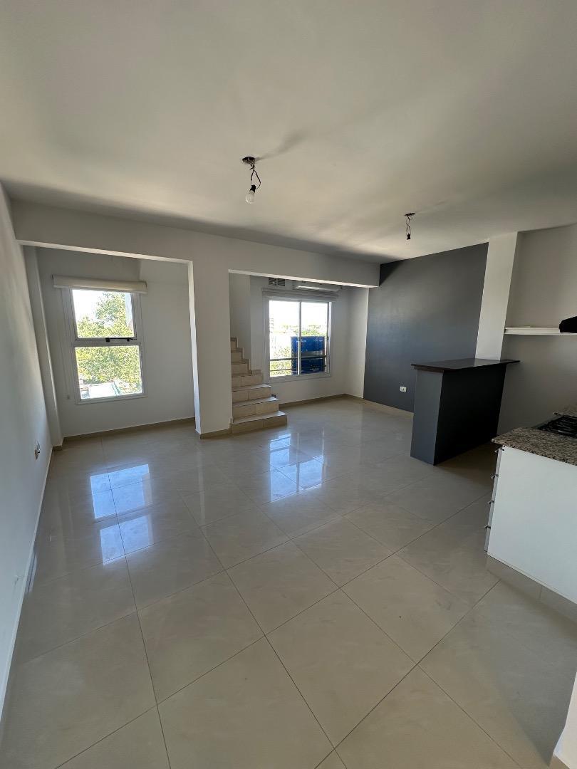 Venta Departamento 3 Ambientes con Cochera Merlo Centro 1