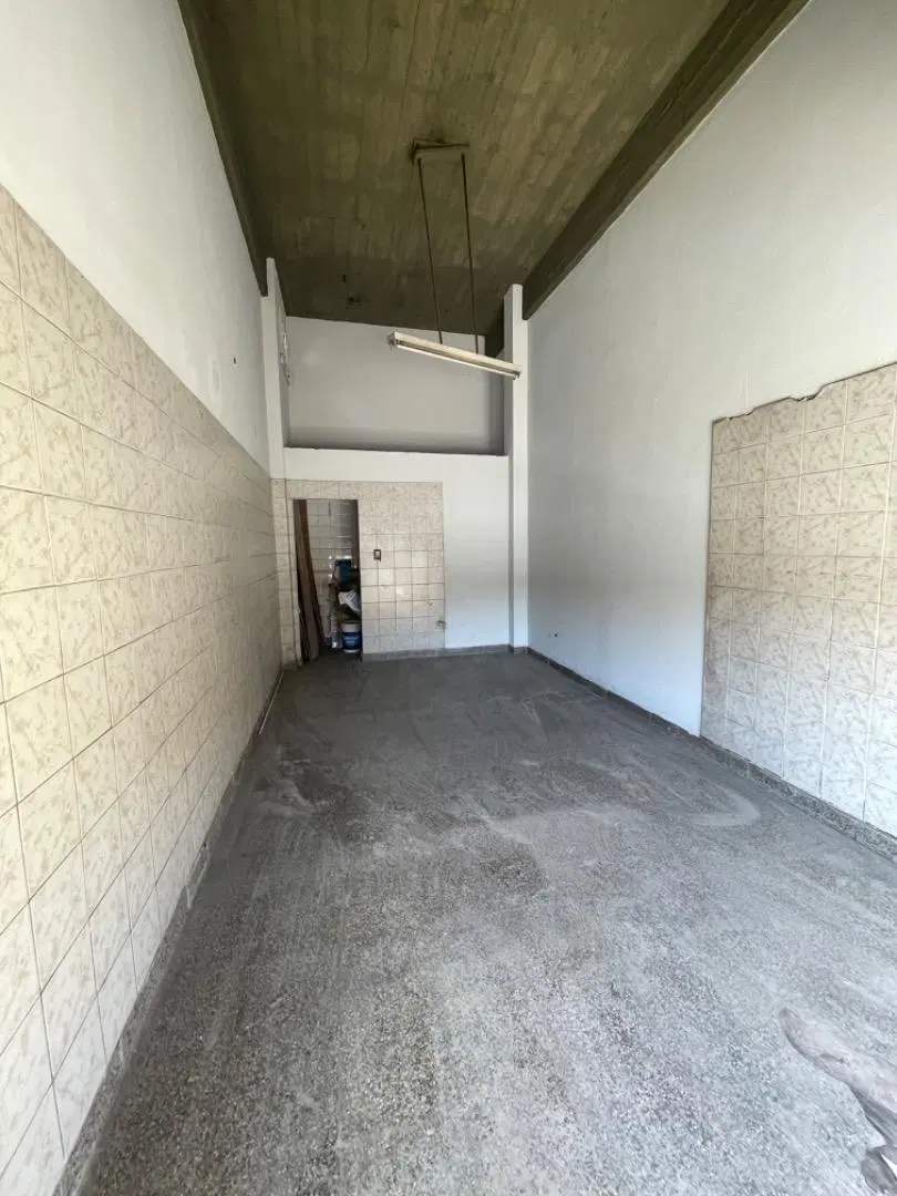 Local Comercial en Alquiler Sobre R. Balbin Merlo 4