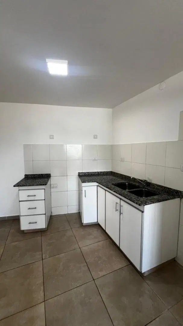 DEPARTAMENTO EN VENTA - MERLO CENTRO 4