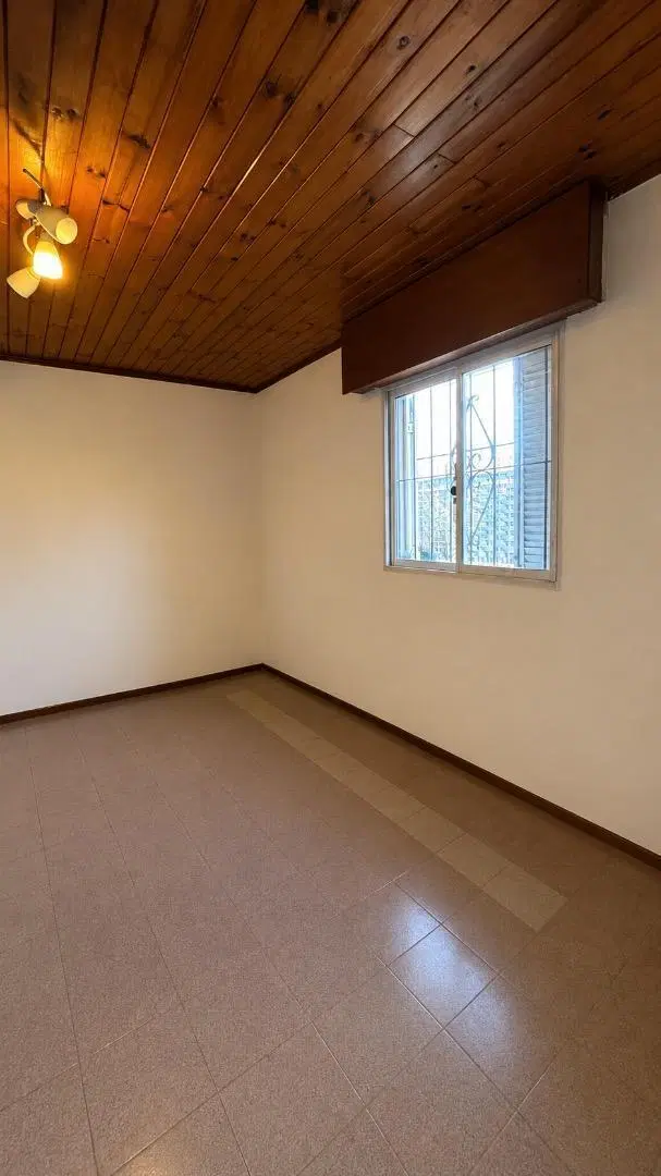 CASA EN VENTA - MERLO CENTRO 2