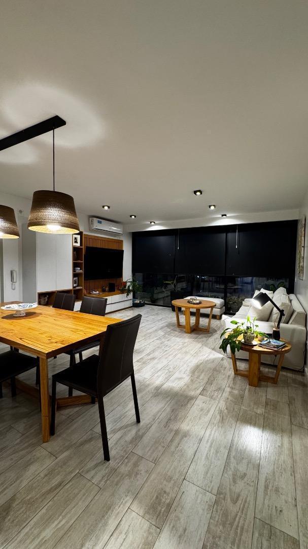 DEPARTAMENTO EN VENTA - CASTELAR SUR