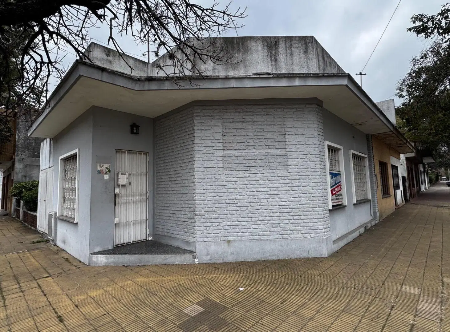 ALQUILER CASA -MERLO 1