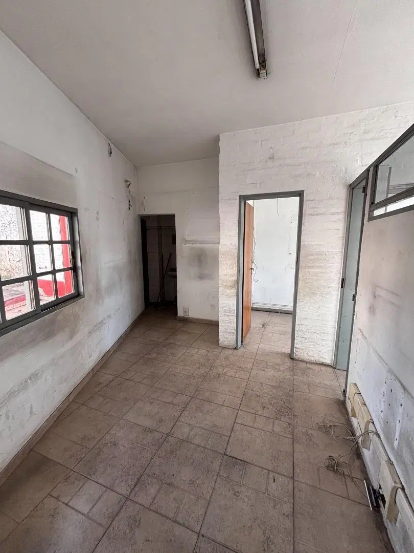 LOCAL COMERCIAL EN ALQUILER - MERLO CENTRO 1