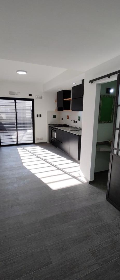 Foto de DUPLEX EN ALQUILER - PASO DEL REY, imagen 3