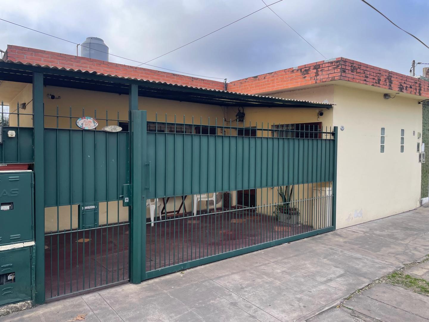 Foto de Casa a la venta 3 Amb + dpto 3 Amb al fondo en Merlo centro, imagen 5
