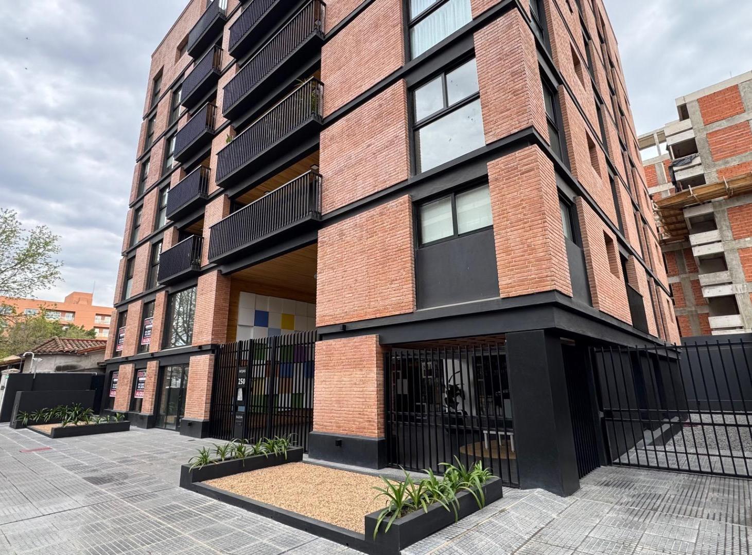 DEPARTAMENTO EN VENTA - ITUZAINGO NORTE