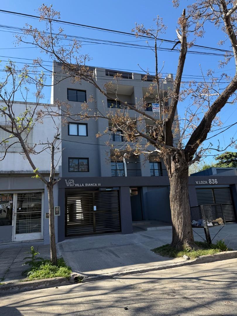 Foto de VENTA DEPARTAMENTO 2 AMBIENTES PLANTA BAJA CON PATIO MERLO, imagen 1