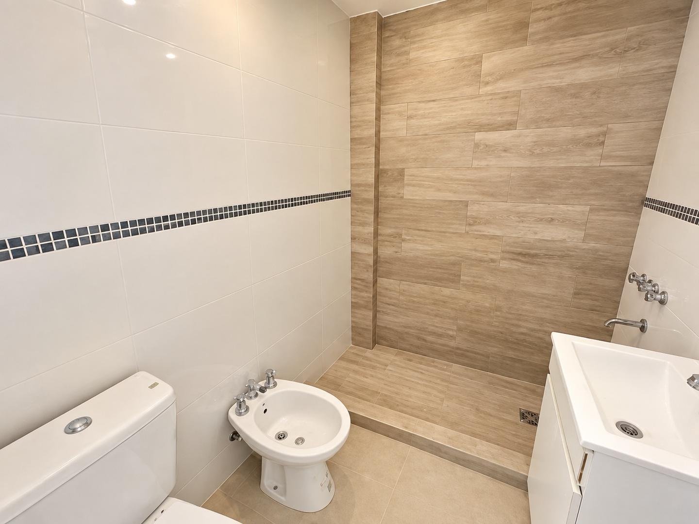 Foto de VENTA DEPARTAMENTO 2 AMBIENTES PLANTA BAJA CON PATIO MERLO, imagen 4