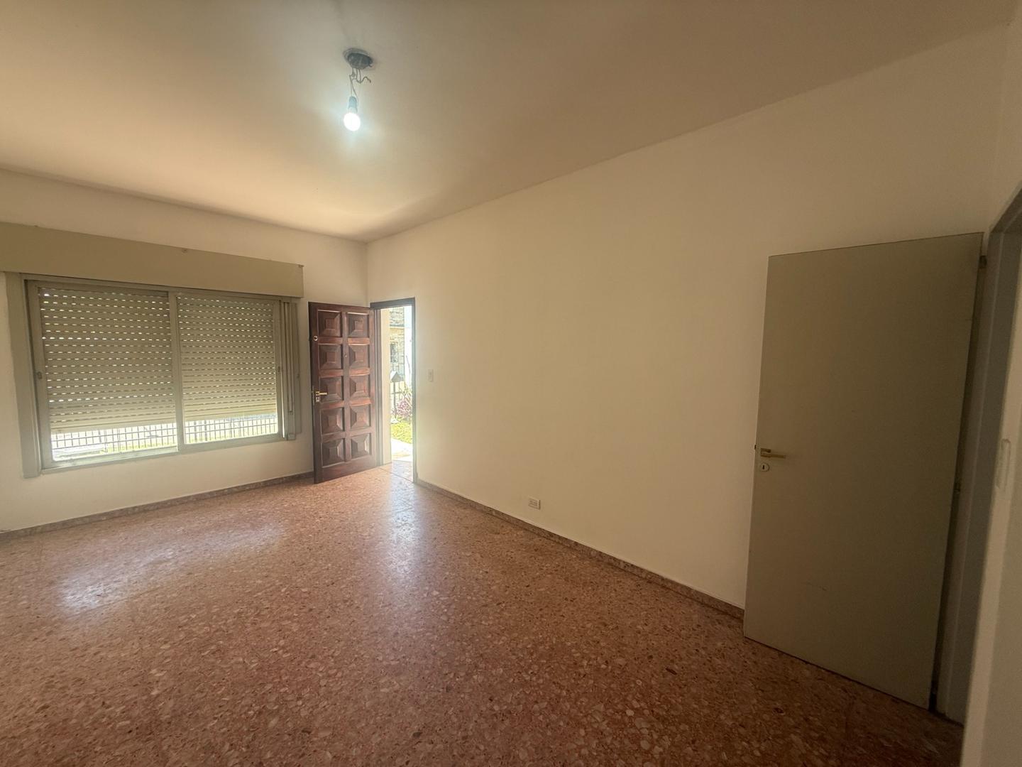 Foto de ALQUILER CASA 2 DORMITORIOS FONDO LIBRE MERLO NORTE, imagen 4