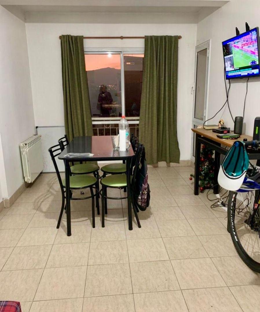 Foto de Alquilo. departamento de 1 dormitorio con cochera en Macrocentro, imagen 3