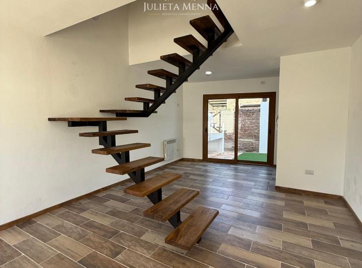 JULIETA MENNA INMOBILIARIA VENDE TRIPLEX BARRIO SANTA RITA VILLA CARLOS PAZ 1