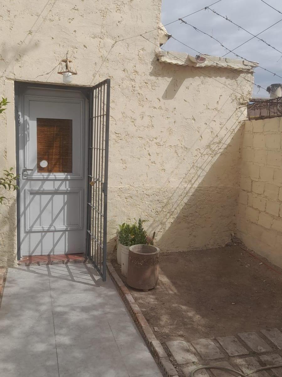 Se Vende: Terreno con Construccion Mixta en Tiburcio Benegas 254, Guaymallén. 2