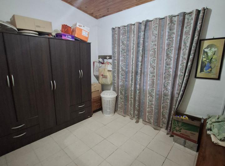 Se vende casa ubicada entre las calles C. El Alto y Fernández, San Martin.  4