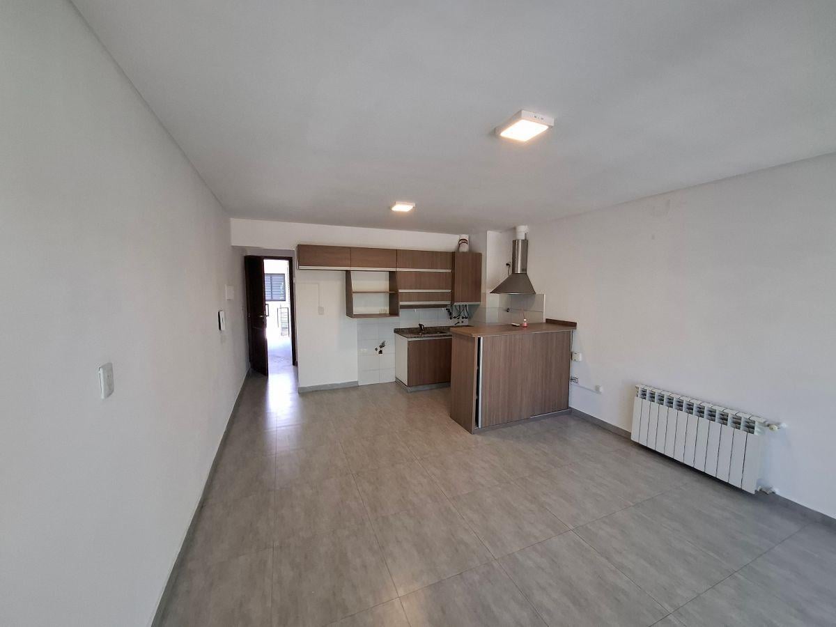 Se vende hermoso departamento frontal, ubicado en la calle Perito Moreno 2234, Godoy Cruz.